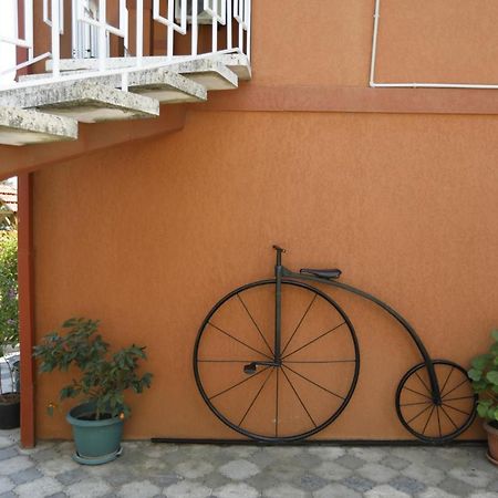 Casa De Khasia Zugdidi Εξωτερικό φωτογραφία