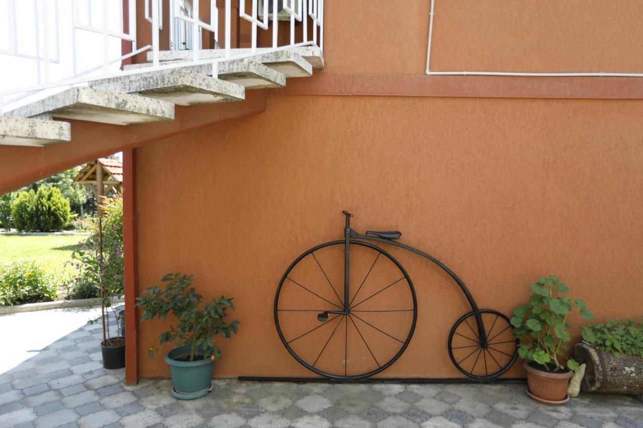Casa De Khasia Zugdidi Εξωτερικό φωτογραφία