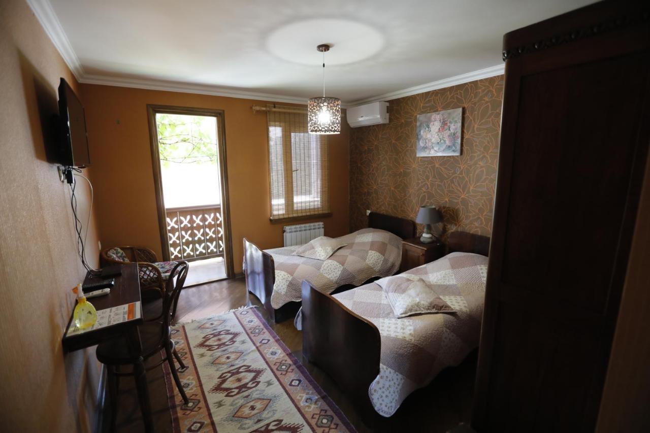 Casa De Khasia Zugdidi Εξωτερικό φωτογραφία